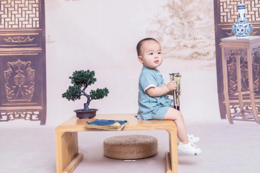 广州借卵试管代怀包男孩宝宝反复发烧呕吐