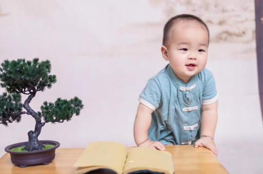 广州借卵试管代怀包男孩怀孕中期总是口渴